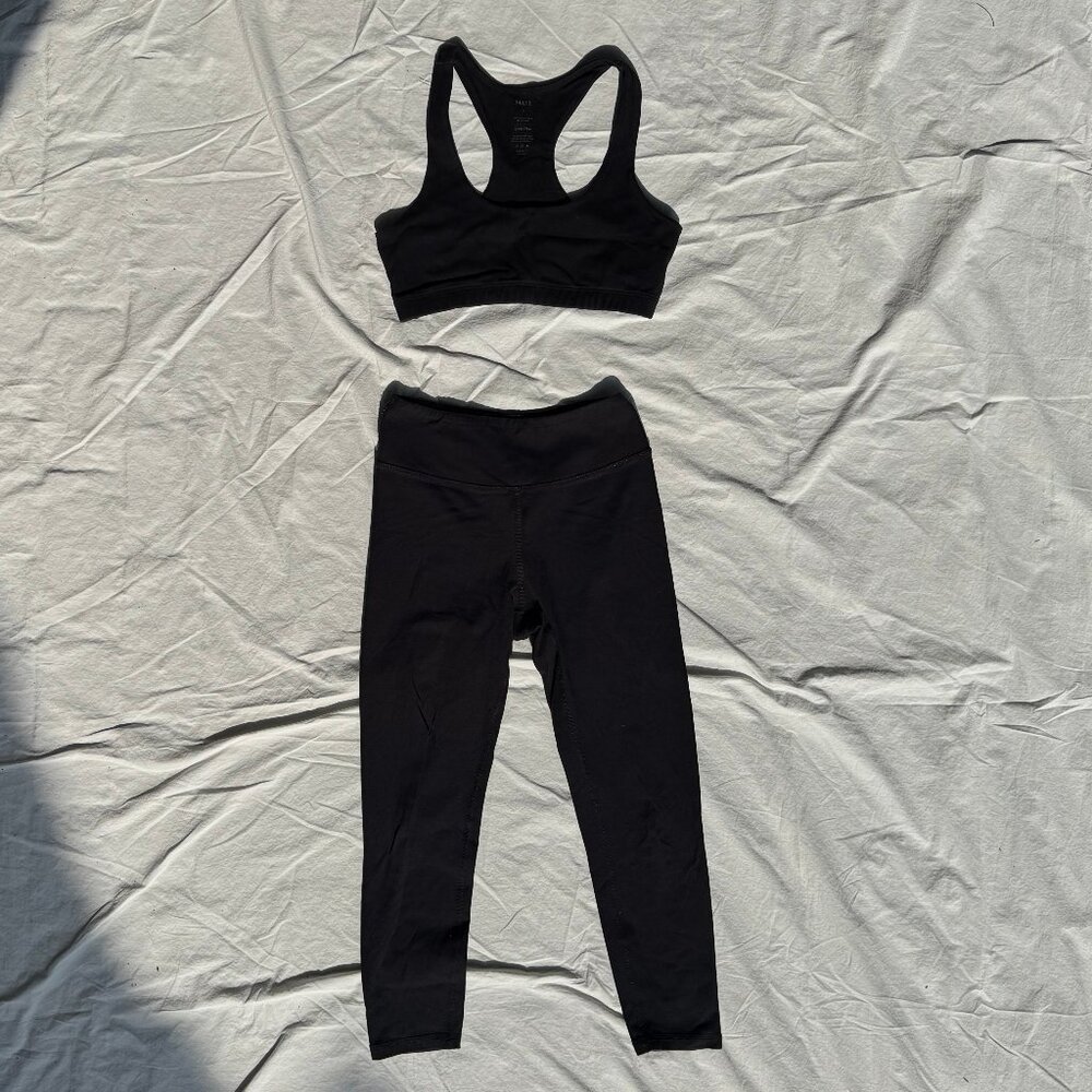 MATE the Label Organic Stretch Sports Bra and Midi Legging in JET BLACK Sz Sm - Picture 3 of 6